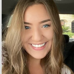 Meet your Posher, Victoria